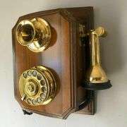 1930s Retro Wall-Mounted Wooden Telephone