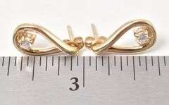 Glamorous 14K Yellow Gold 0.18CTW Diamond Dangle Earrings