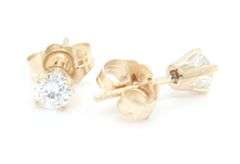 14kt Yellow gold 0.30ctw round brilliant cut diamond stud earrings