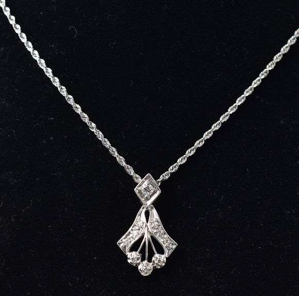 Dreamy Diamond Pendant Necklace in 14K White Gold