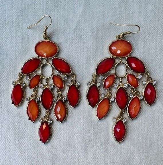 A Very Sexy  Fashion  Design Earrings