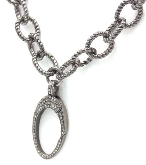 Gray Rhodium Plate Ribbed Link Chain W/Diamond Hinged Clasp