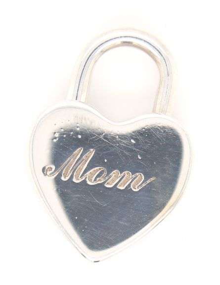 Tiffany & Co Mom charm in 925 sterling silver