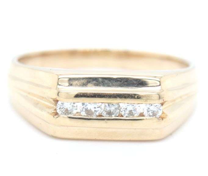 14kt Yellow gold diamond Gen's ring