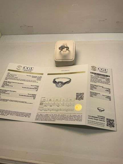 CERTIFIED BRAND NEW 14K WHITE GOLD DIAMOND ENGAGEMENT RING