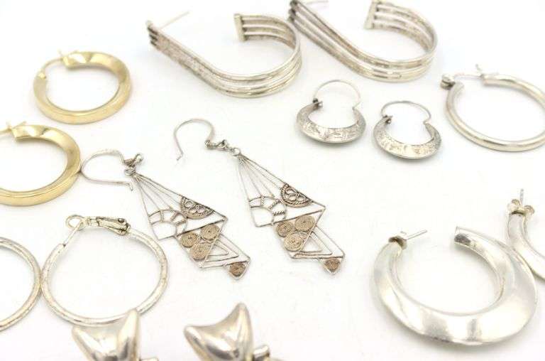 Group lot of Vintage 925 sterling silver earrings