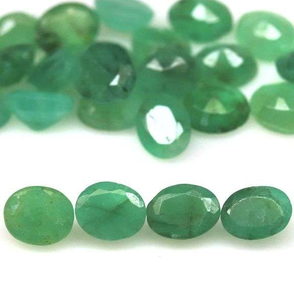 Heavy 8.33ct 25 piece Zambian Emerald set