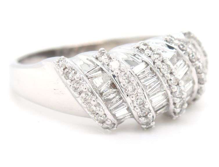 14kt White gold baguette and round diamond dome band