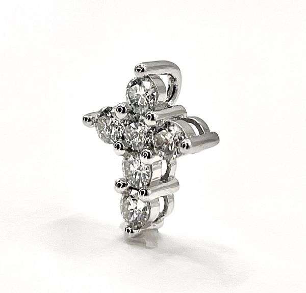 Sparkling 14 Kt White Gold Plated Simulated Diamond Cross Pendant