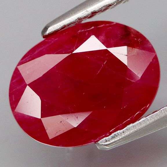 Top red! 1.66ct Ruby from Winza, Tanzania -Untreated!!!