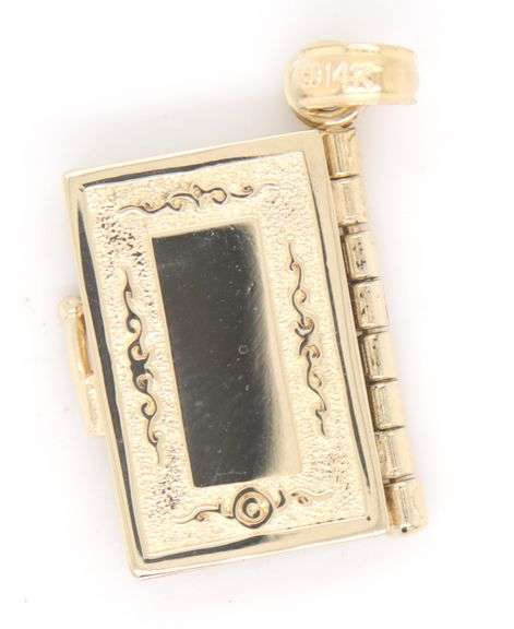 14kt Yellow gold Holly Bible charm pendant