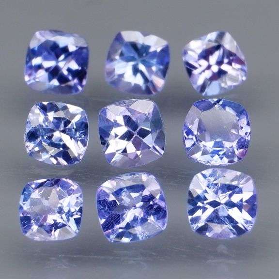 Glittering 2.68ct bright blue violet Tanzanite set