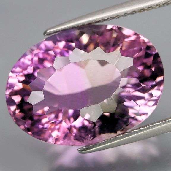 Concave flashing 11.33ct violet Amethyst