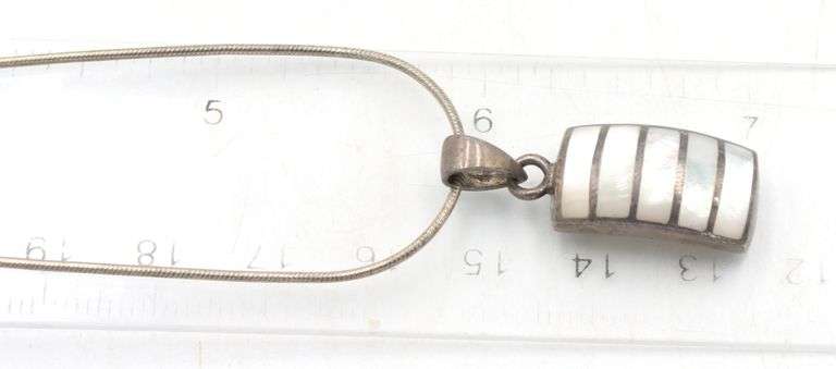 Group lot of 7 Vintage 925 sterling silver necklaces