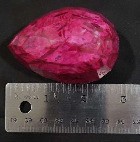 Magnificent Certified Museum Size 973 Ct Natural Red Ruby Solitaire
