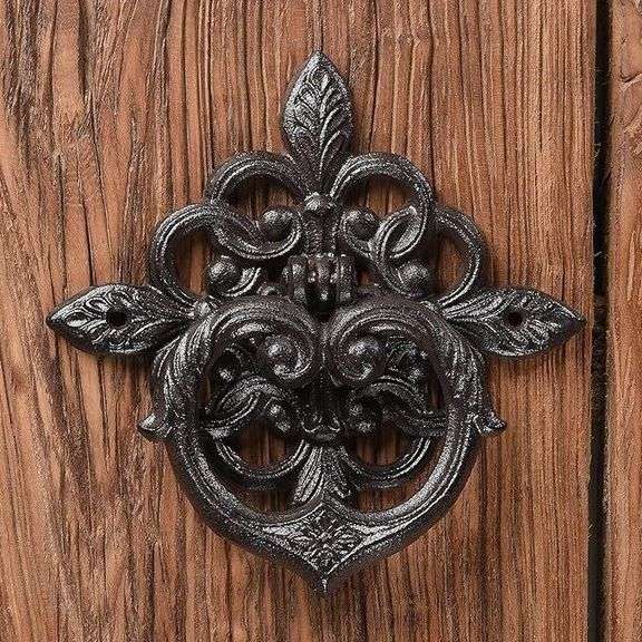 Cast Iron European Petal Leaf Door Knocker