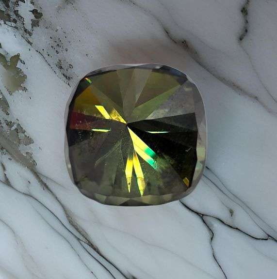 Huge Rare 14.55 Ct Sparkling VVs1 Golden Amber Green Lab Simulated Diamond Solitaire