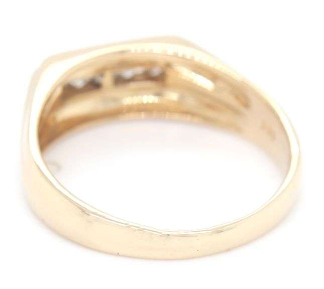 14kt Yellow gold diamond Gen's ring