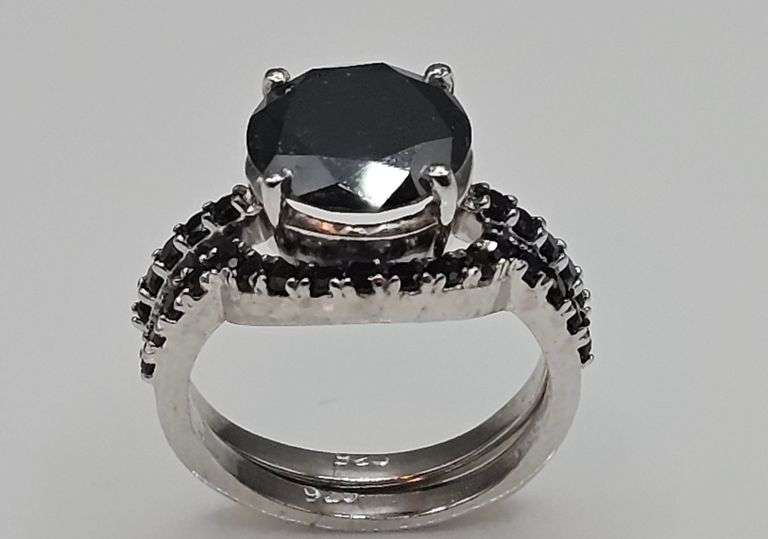 Dazzling 4.75 Ct Silk Black Lab Simulated Diamond 2 Band Ring