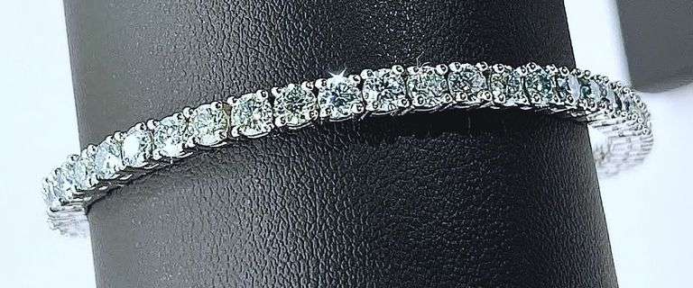 Stunning 14 Kt White Gold Plated lab Simulated White Ice Blue Diamond Tennis Bracelet