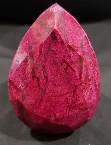 Magnificent Certified Museum Size 973 Ct Natural Red Ruby Solitaire