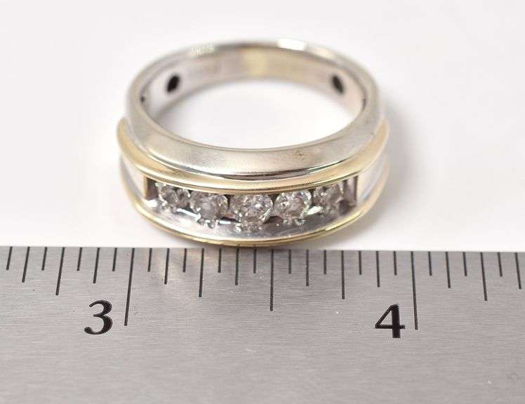 Incredible Approx. 0.50CTW Men's Diamond Ring in 10K Yellow Gold