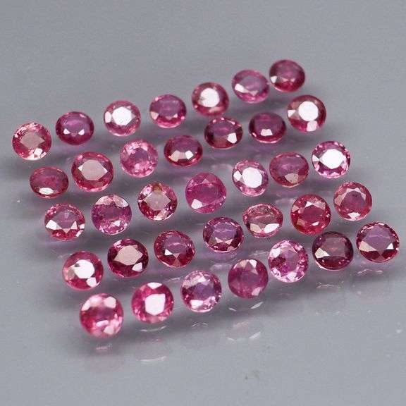 Superb 3.92ct violet red Ruby set -Heated only!!!