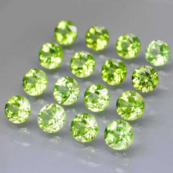 Round cut! Untreated! Matched! 4.42ct Peridot set!