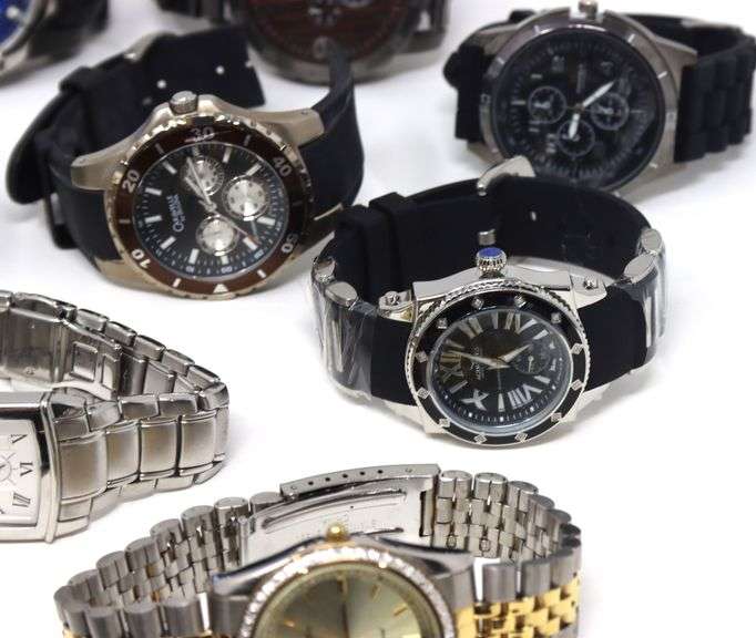 Group lot of 18 watches