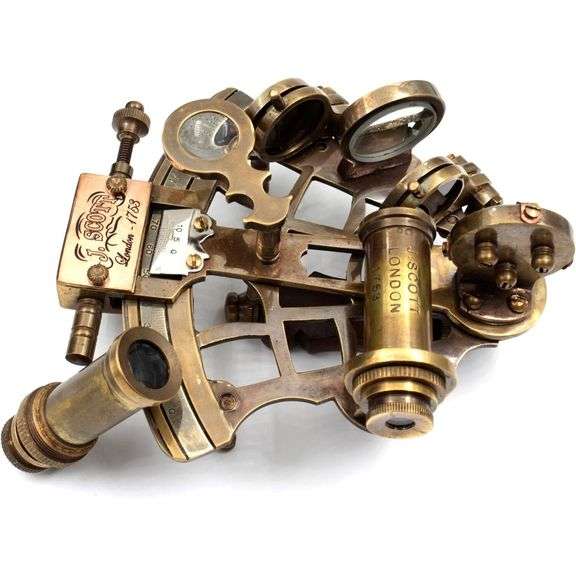Functional Brass Nautical Sextant with Hardwood Box