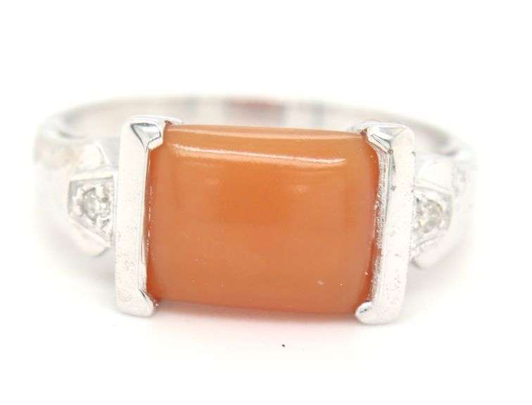 14kt White gold Rectangular Jade and diamond ring