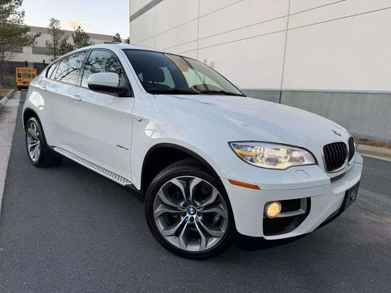 2014 BMW X6 xDrive35i Sport Utility 4D
