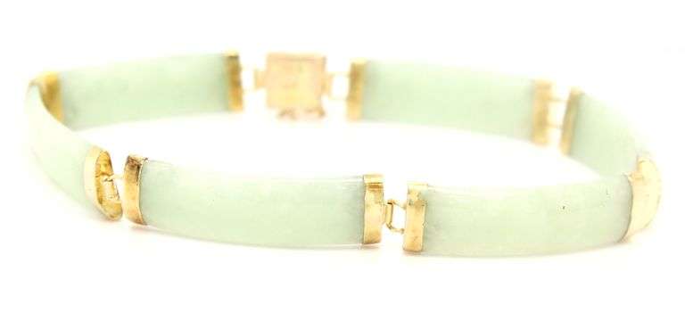 14kt Yellow gold Green Jade station bracelet