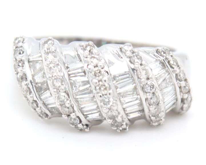 14kt White gold baguette and round diamond dome band