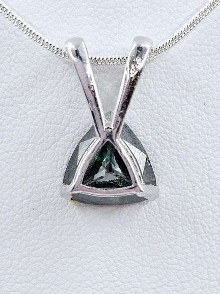Sparkling 3.5 Ct VVs1 Trillion Cut Emerald Green Fire Moissanite Pendant w Chaind Pendant