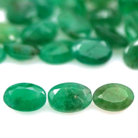 Real 8.84ct 22 piece Zambian Emerald set