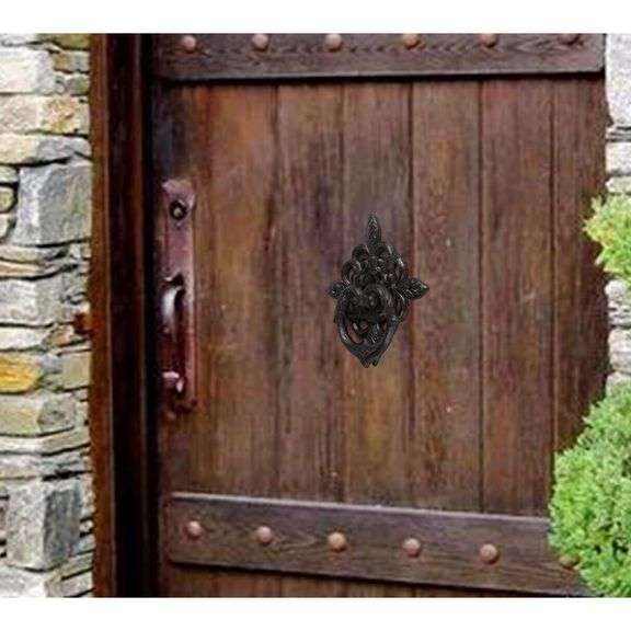 Cast Iron European Petal Leaf Door Knocker