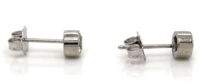0.50ctw Diamond Bezel Set Stud Earrings in Platinum