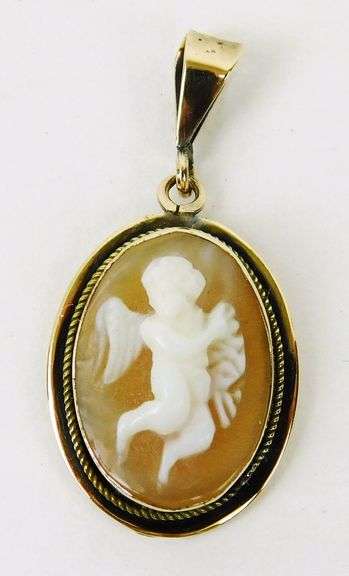 Vintage 14K Carved Shell Angel Cameo Pendant