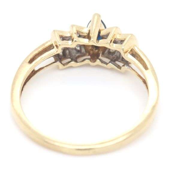 10kt Yellow gold blue sapphire and diamond ring