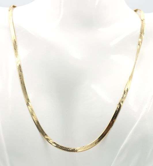 Always Popular 14K YG Italian Made Herringbone Necklace