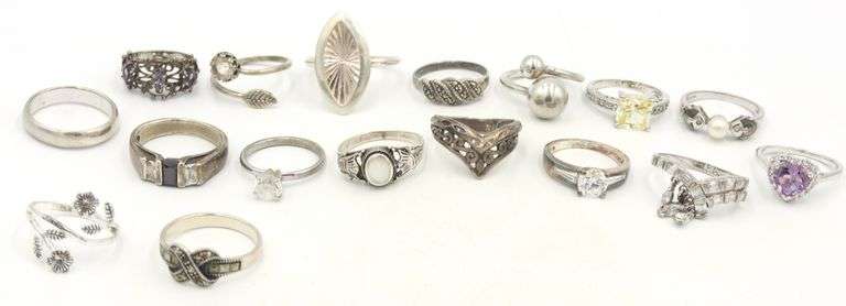 Group lot of Vintage 925 sterling silver rings
