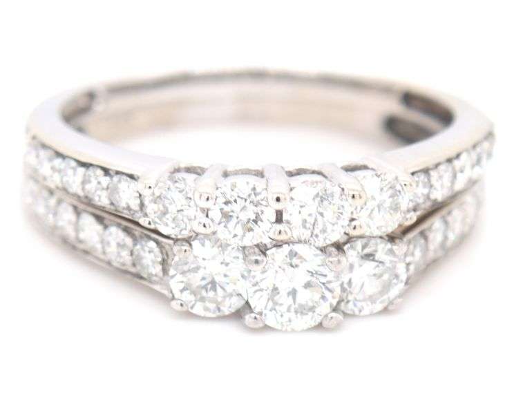 14kt White gold 1.60ctw diamond bridal set