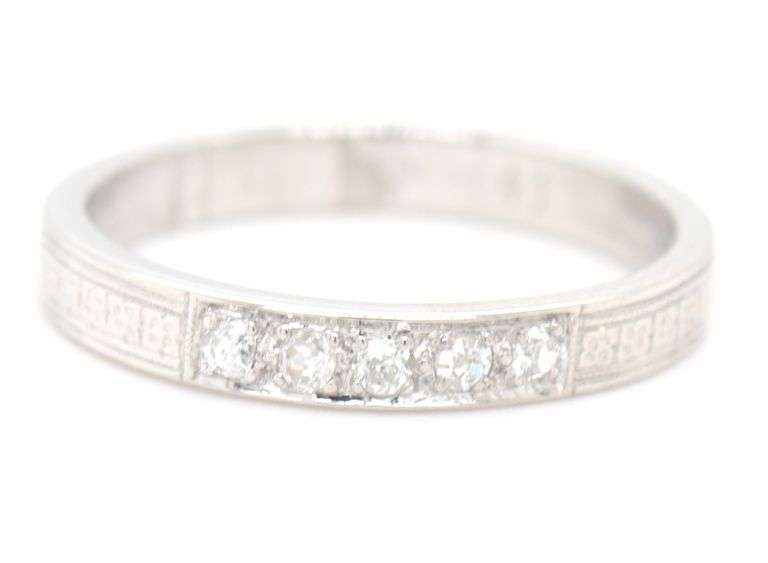 Antique engraved single cut diamond accent ring