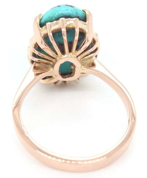 18kt Yellow gold Turquoise Cabochon ring