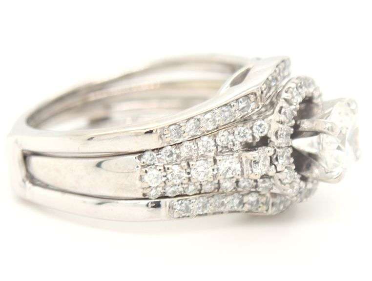 GIA Certified 14kt White gold 0.70ct diamond ring guard bridal set