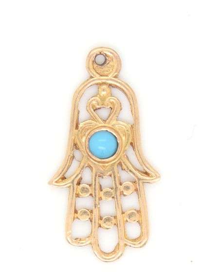 18kt Yellow gold Hamsa pendant