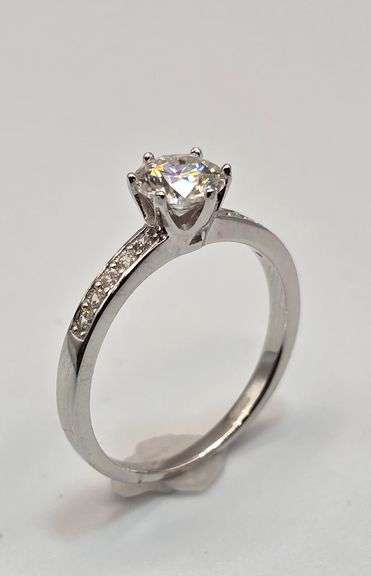 Pretty 14 Kt White Gold Plated White E-F Lab Simulated Diamond Ring