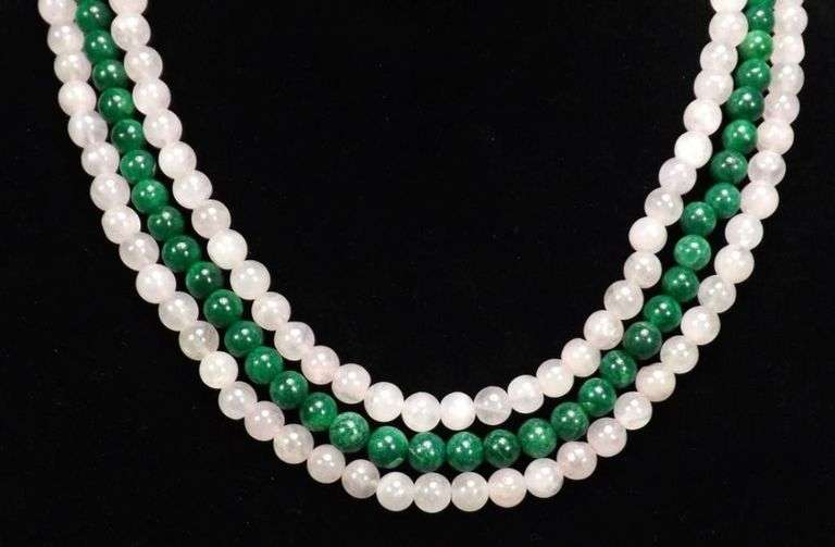 Beautiful Huge 674.5 Cttw Natural Mined From The Earth Jade and Rose Quartz Necklace Necklace