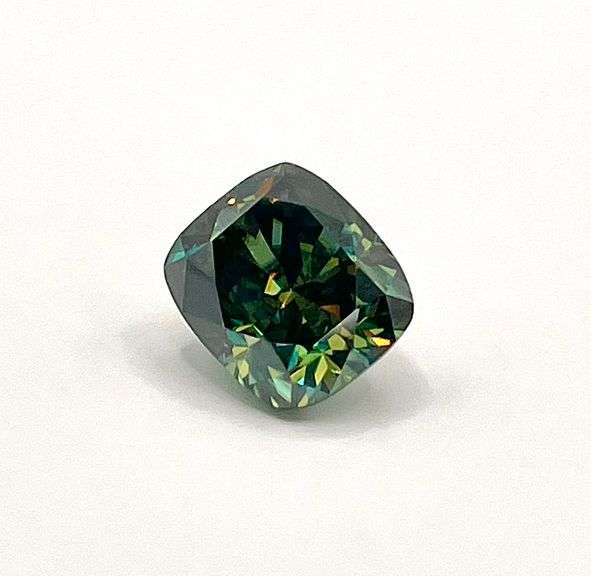 Huge 8.25 Ct Sparkling VVs1 Emerald Green Lab Simulated Diamond Solitaire